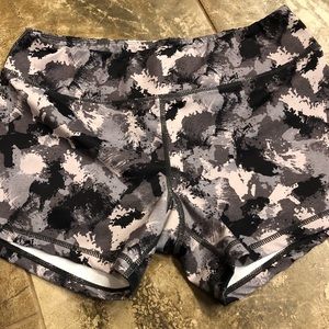 Born Primitive Shorts Large